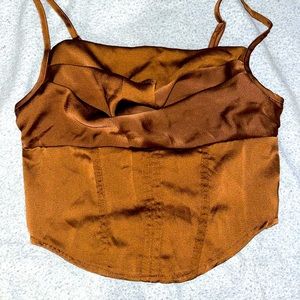 Solid Asymmetrical Hem Crop top Coffee brown
